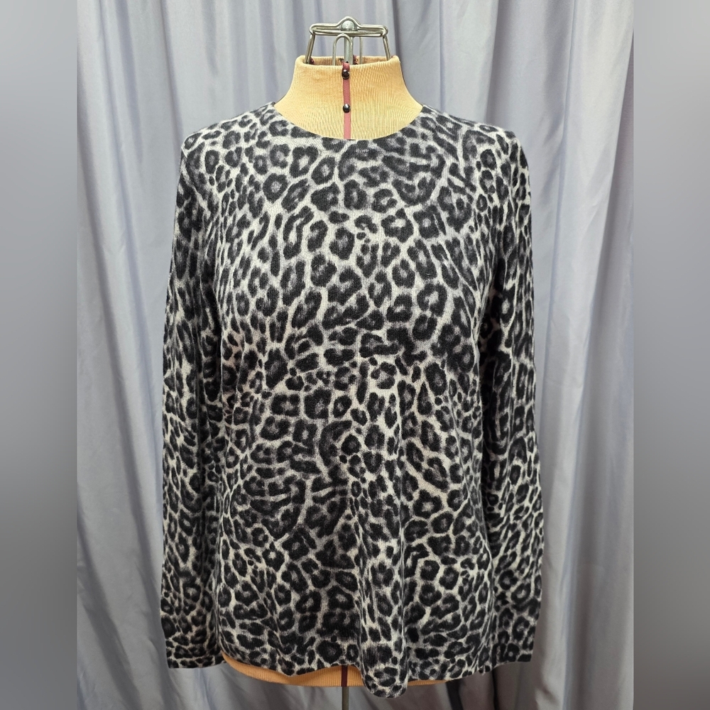 Saks Fifth Avenue Black and Gray Leopard Print Sweatshirt